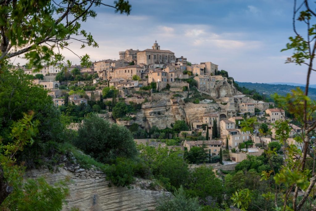 <p>Gordes</p>
