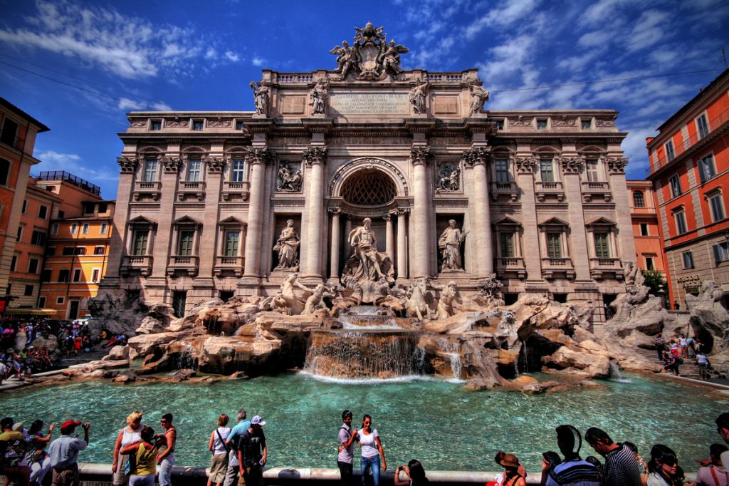 <p>Fontana di Trevi</p>
