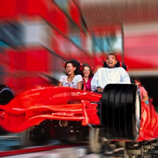 Formula Rossa – Encarei a montanha-russa mais rápida do mundo