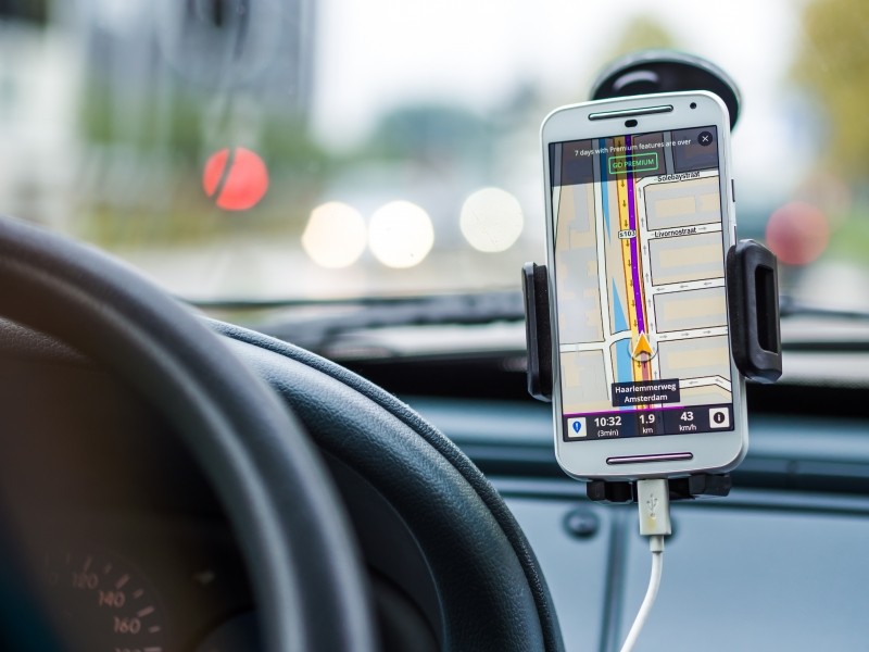 Aplicativos de GPS para não ficar na mão durante viagens