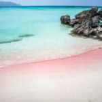 Praias coloridas: veja imagens dessas maravilhas ao redor do mundo