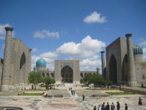 Samarqand_Registan Square - JULIA SCHÖNEWALD-GLÄSEL - X