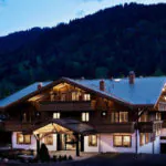 Conheça o novo hotel cinco estrelas dos Alpes Suíços