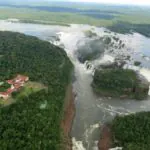 De cataratas a safári: confira o que fazer em Foz do Iguaçu