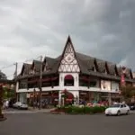 Gramado tem belas paisagens e programação especial para o Natal