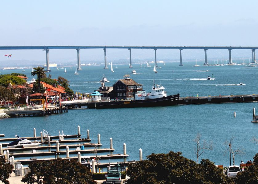 San Diego, na Califórnia, oferece belas praias e atividade noturna