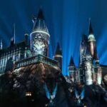 Castelo do Harry Potter, em Orlando, ganha show de luzes