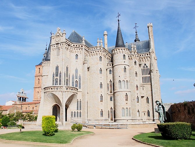 Roteiro pelo norte da Espanha – Gaudí, Compostela e mais