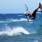 Kitesurfe: resort oferece aulas em Fortaleza