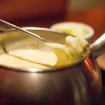 Casa Grande Hotel inaugura restaurante com festival de fondue