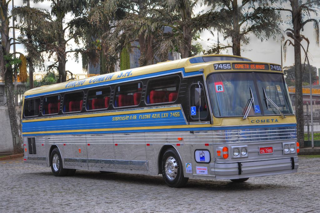 Viação faz promoção de passagem de ônibus para melhor idade