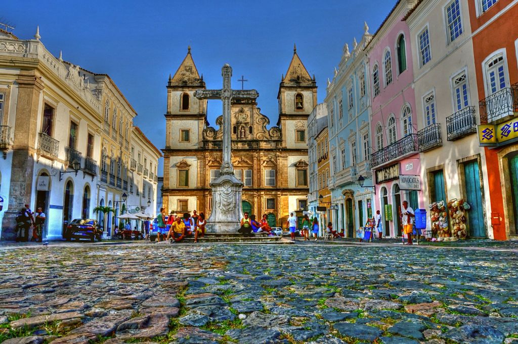 Salvador está entre os destinos favoritos para o Carnaval |<a href="https://www.flickr.com/photos/58743873@N03/22176248658/">Taskaso</a> on <a href="https://visualhunt.com">VisualHunt</a> / <a href="http://creativecommons.org/licenses/by-sa/2.0/"> CC BY-SA</a>