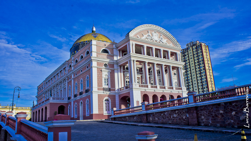 Teatro Amazonas | <a href="https://www.flickr.com/photos/lubasi/6315863628/">lubasi</a> on <a href="https://visualhunt.com/photos/city/">VisualHunt</a> / <a href="http://creativecommons.org/licenses/by-sa/2.0/"> CC BY-SA</a>