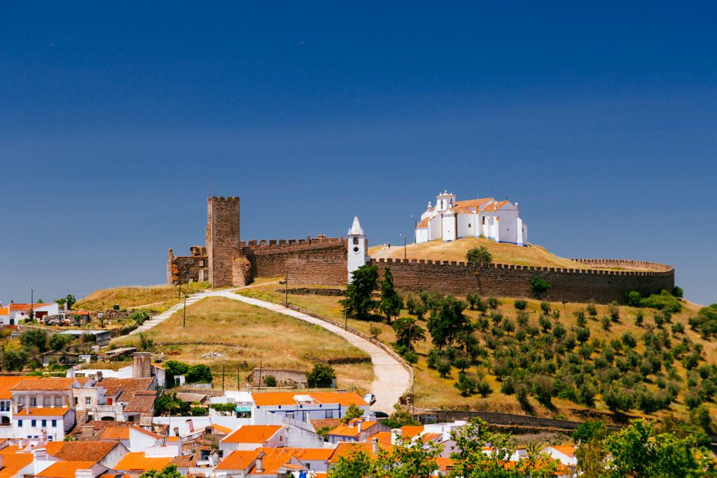 Passeio dos sonhos pelas encantadoras vilas do Alentejo