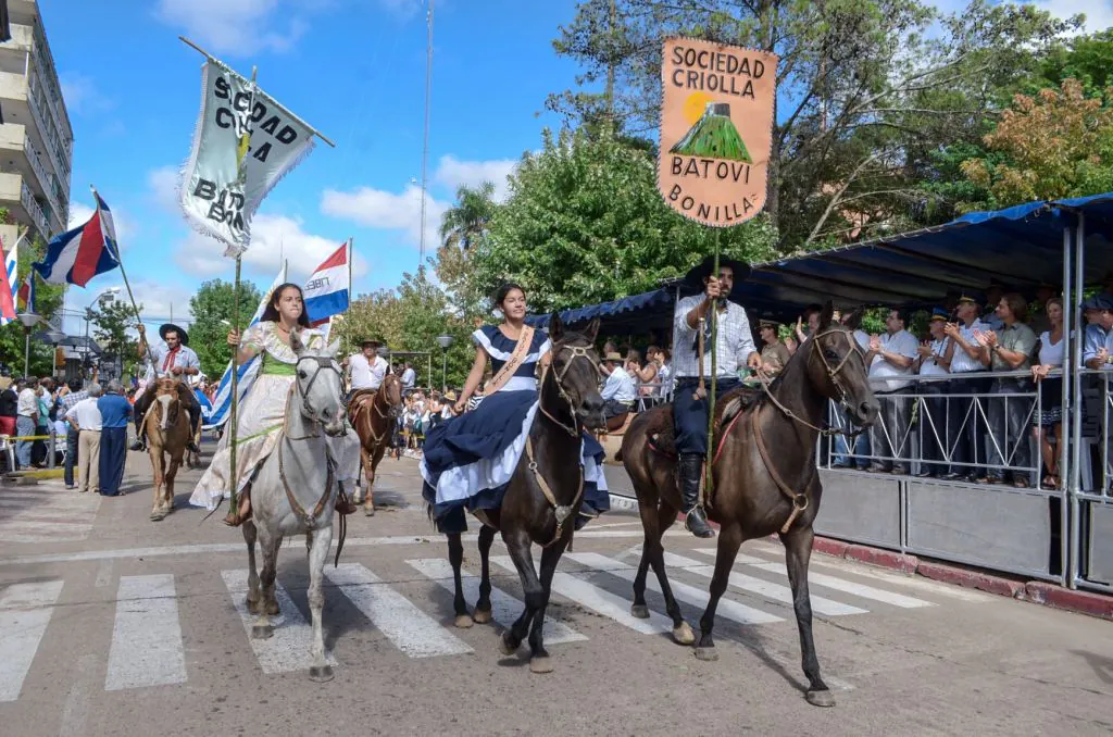 Tradição gaúcha toma conta de cidade uruguaia