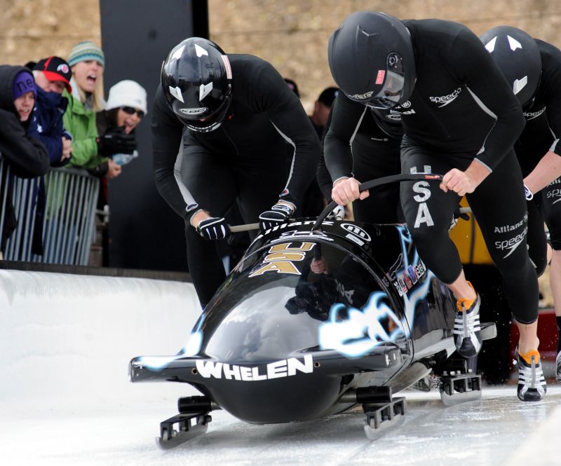 Famoso esporte dos jogos olímpicos de inverno, o bobslead pode ser praticado em La Plagne |<a href="https://www.flickr.com/photos/thenationalguard/4190869482/">The National Guard</a> on <a href="https://visualhunt.com">VisualHunt</a>