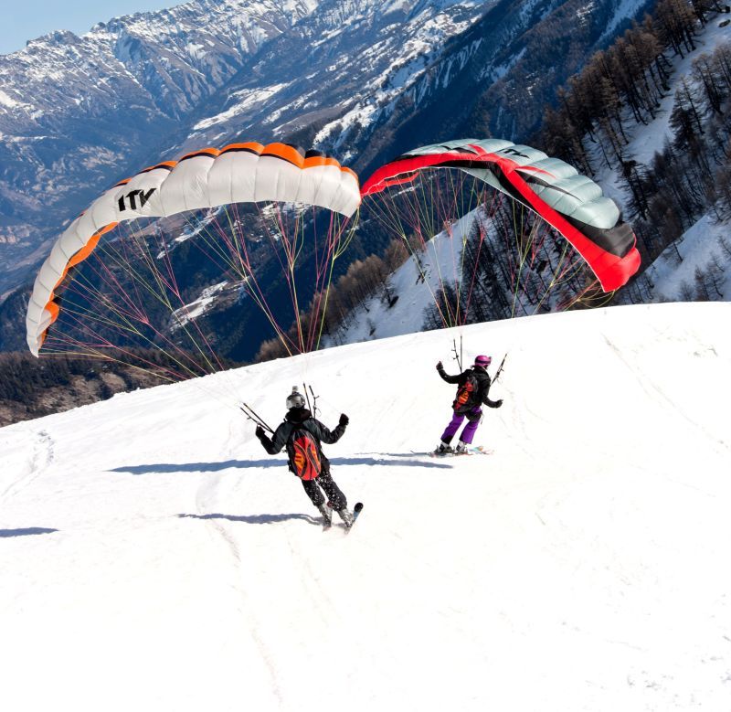 Parapente é a atividade de quem gosta de ficar nas alturas |Divulgação