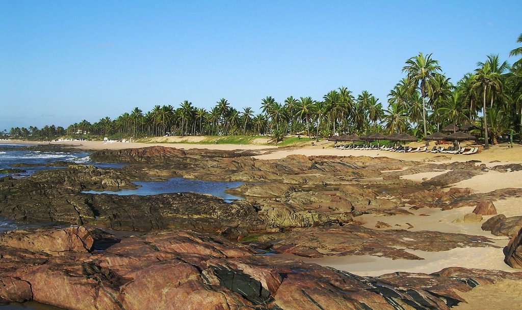 Vista da praia na Bahia | <a href="https://visualhunt.co/a1/363ae9dd">RAvillez</a> on <a href="https://visualhunt.com/re3/64e96d5f">VisualHunt</a> / <a href="http://creativecommons.org/licenses/by-nc-sa/2.0/"> CC BY-NC-SA</a>