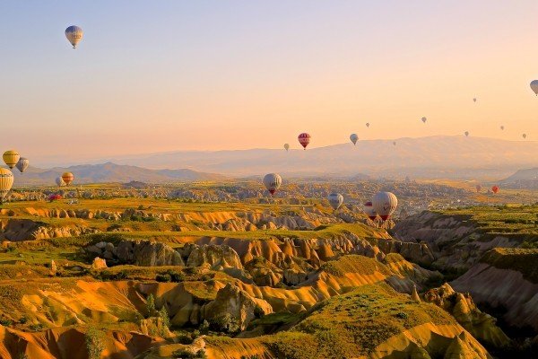 Passeio de balão vale para quem quer aventura e ao mesmo tempo calmaria | <a href="https://visualhunt.com/re3/f46d726a">Visualhunt.com</a>