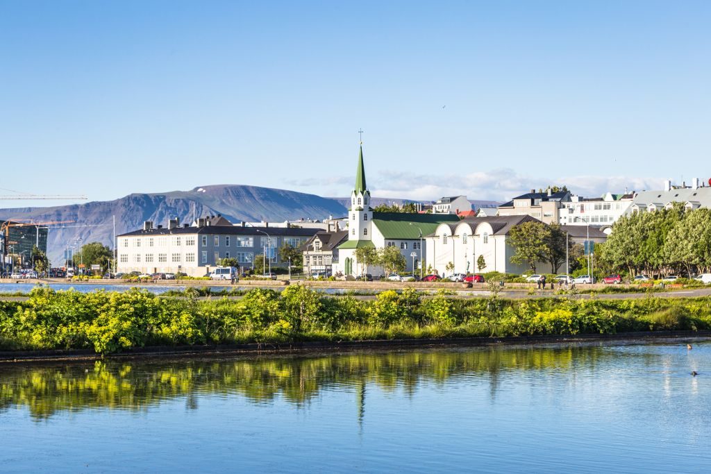 Horizonte de Reykjavic em um dia de verão | Divulgação 