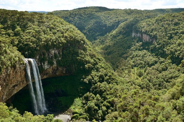 Cachoeira em Canela | <a href="https://visualhunt.co/a2/a913523b">giancornachini</a> on <a href="https://visualhunt.com/re4/7100ebf7">Visual Hunt</a> / <a href="http://creativecommons.org/licenses/by/2.0/"> CC BY</a>