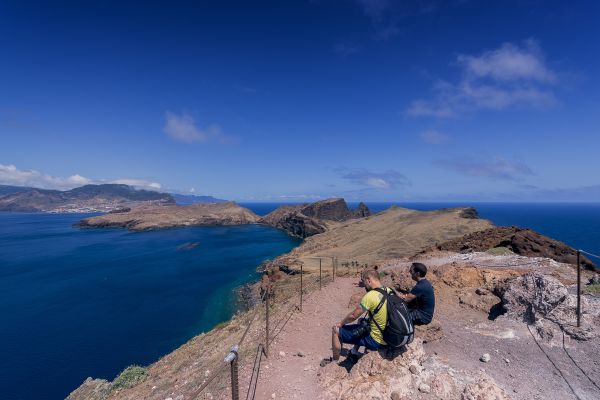 Mirante atrai turistas na Ilha da Madeira | Divulgação 