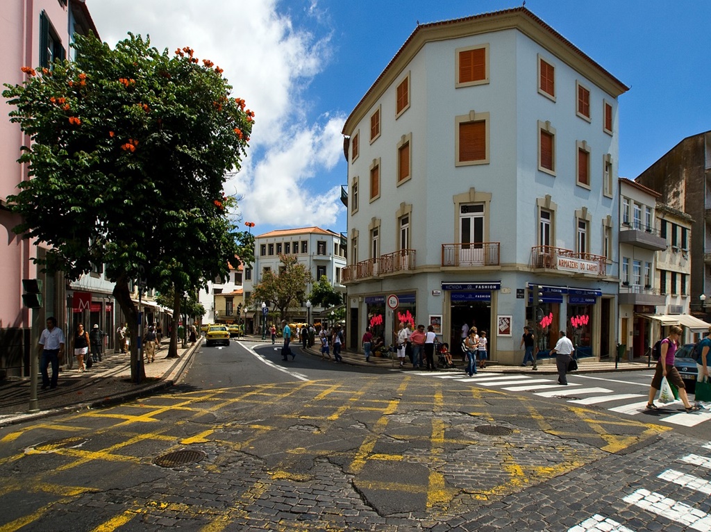 Ilha da Madeira: conheça Funchal como os locais