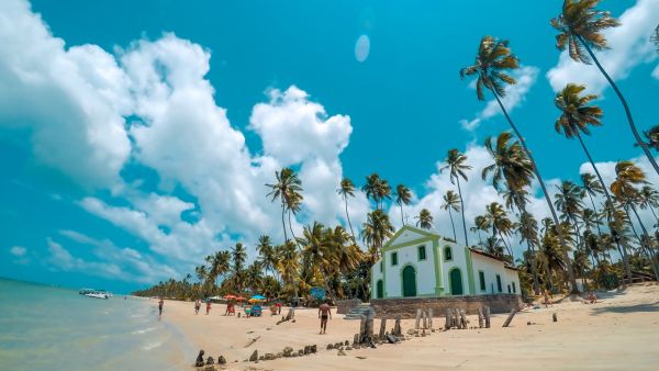 Igreja na Praia dos Carneiros | Divulgação 