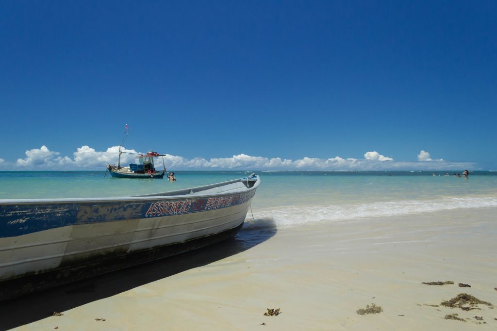 Pousada com bangalôs é boa opção para uma viagem a dois em Trancoso