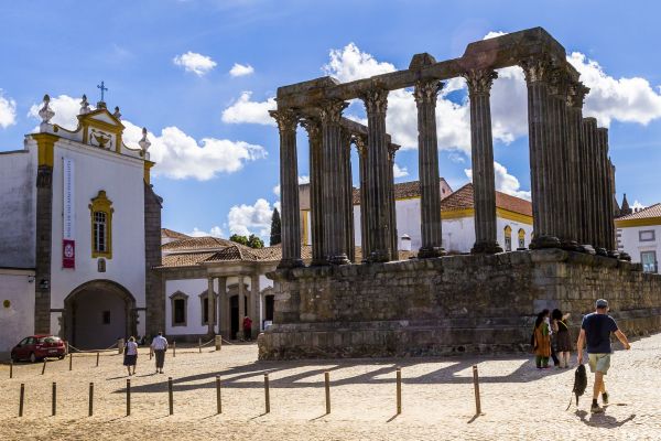 As igrejas são um grande atrativo da região do Alentejo | Divulgação 