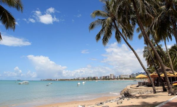 Vista da praia em Maceió, no Alagoas | Pixabay 