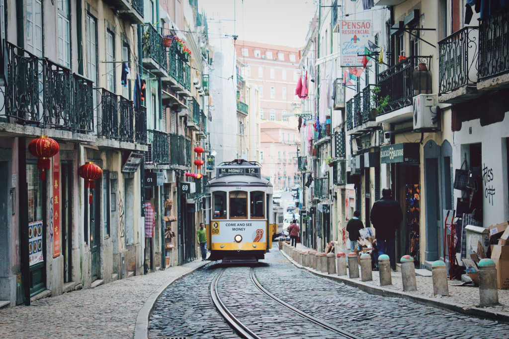 Descubra se vale a pena fazer compras em uma viagem a Portugal