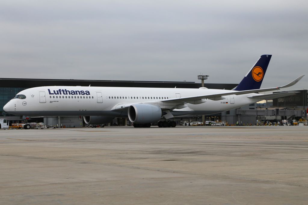 Lufthansa continua oferecendo voos para Frankfurt e Zurique