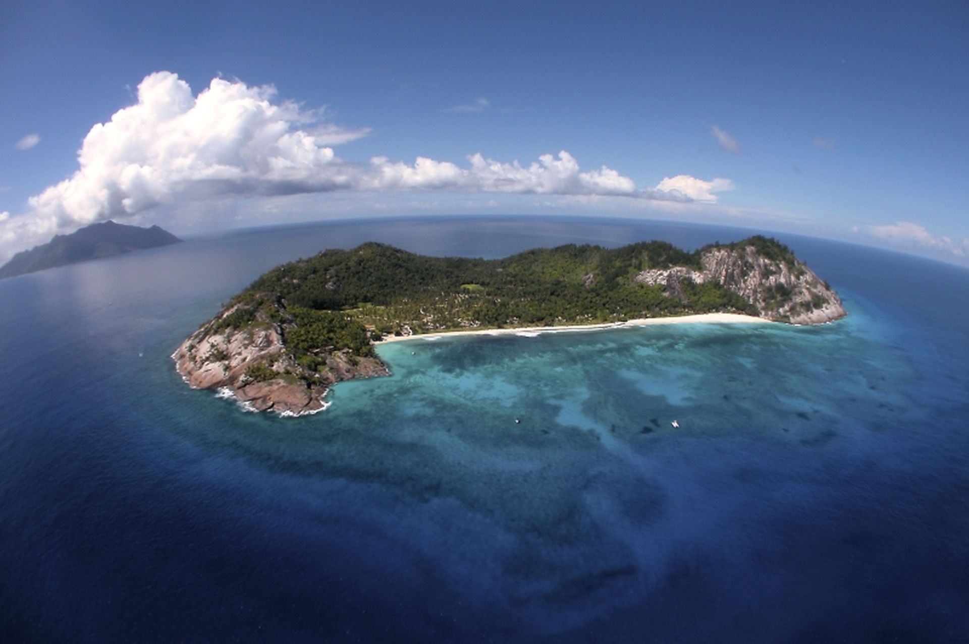 Vídeo: Seychelles convida a sonhar com as praias mais lindas do mundo