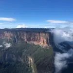 Descubra as paisagens exuberantes do Monte Roraima