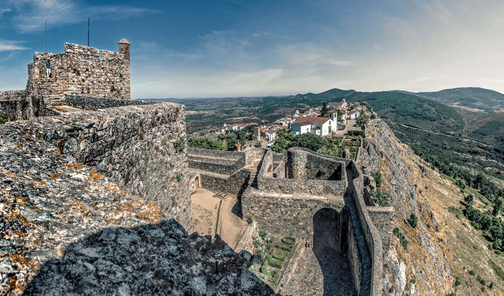 7 vilarejos cheios de charme para conhecer em Portugal