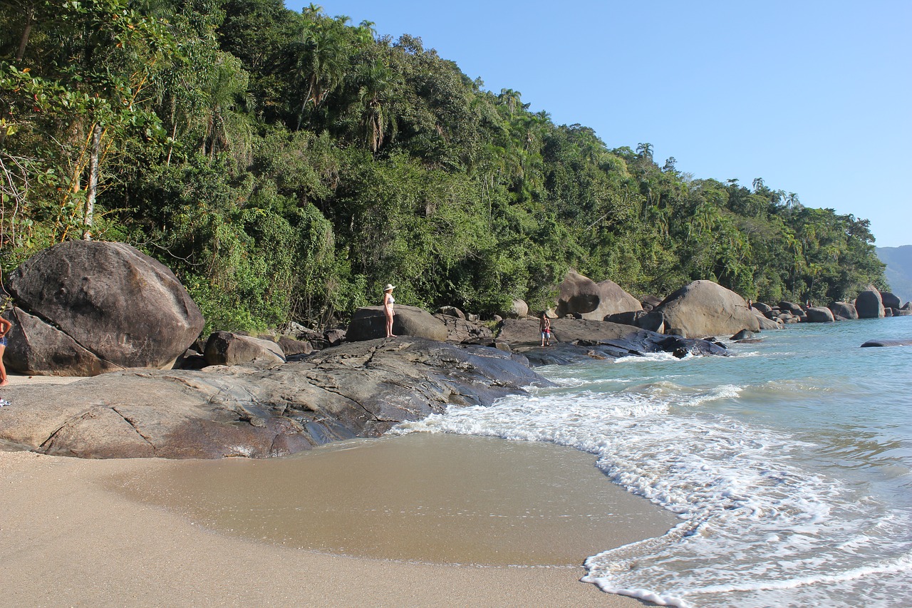 Ubatuba, Guarujá, Ilhabela: veja os destinos mais buscados para o Natal e o Ano Novo