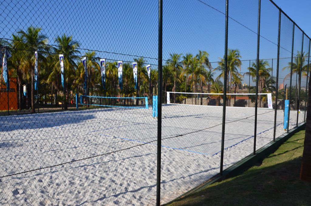 Hot Beach Olímpia inaugura arena para esportes de praia