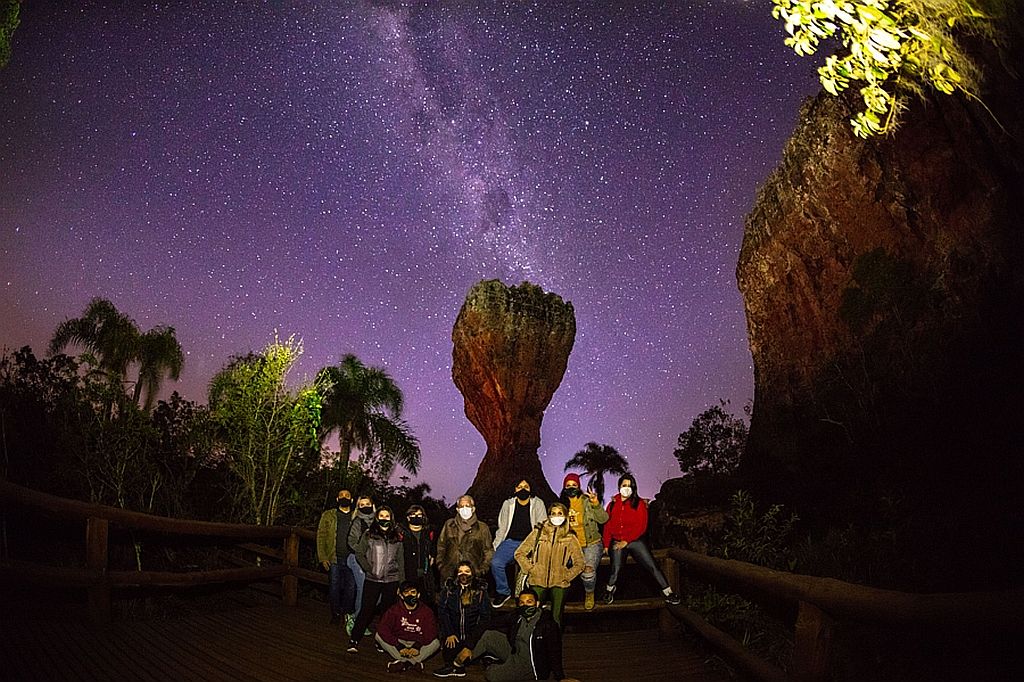 Caminhada Noturna retorna ao Parque Vila Velha em 24 de julho