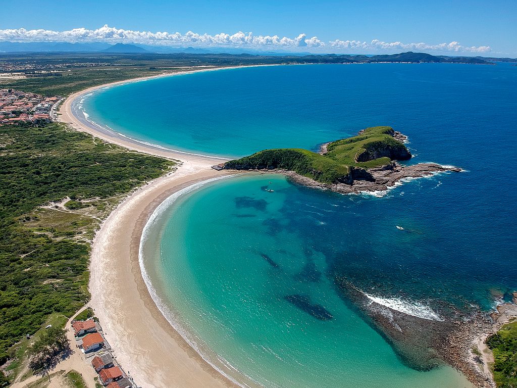 Praia do Peró, em Cabo Frio (RJ), hasteia Bandeira Azul  pelo quarto ano consecutivo