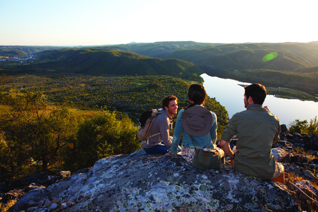 Conheça as melhores trilhas no Alentejo, em Portugal