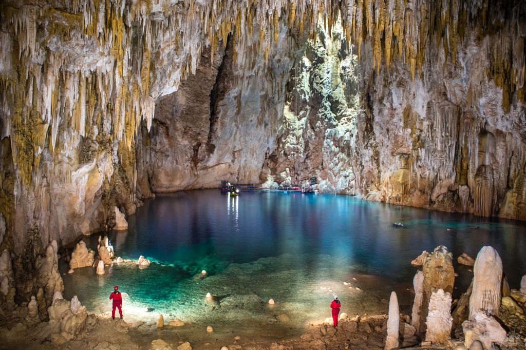 Abismo Anhumas é uma das maravilhas construídas pela natureza no Brasil