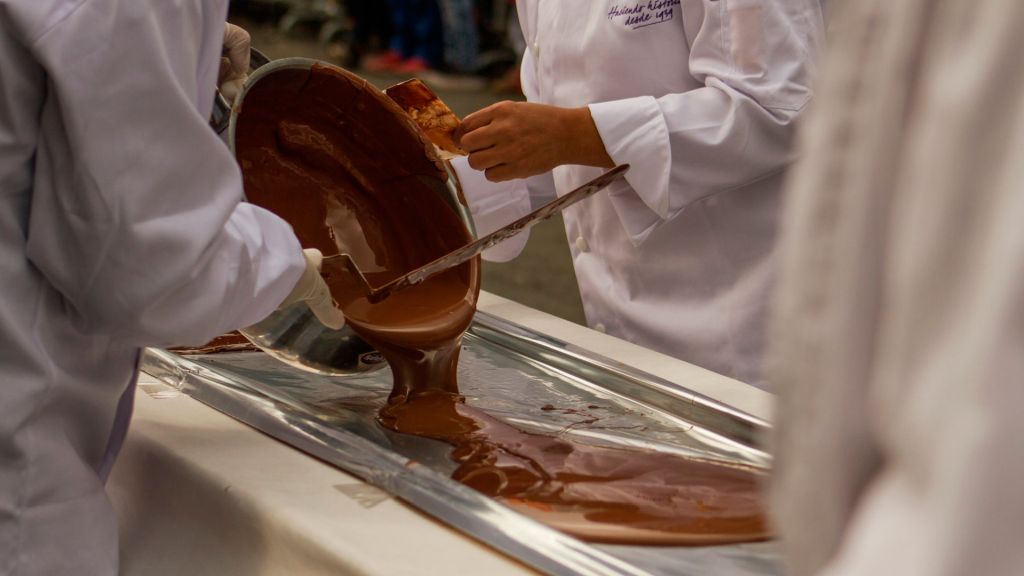 Bariloche terá maior barra de chocolate do mundo na Semana Santa