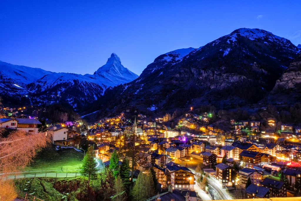 Zermatt, na Suíça, é eleita a melhor cidade para esquiar – Veja o ranking completo