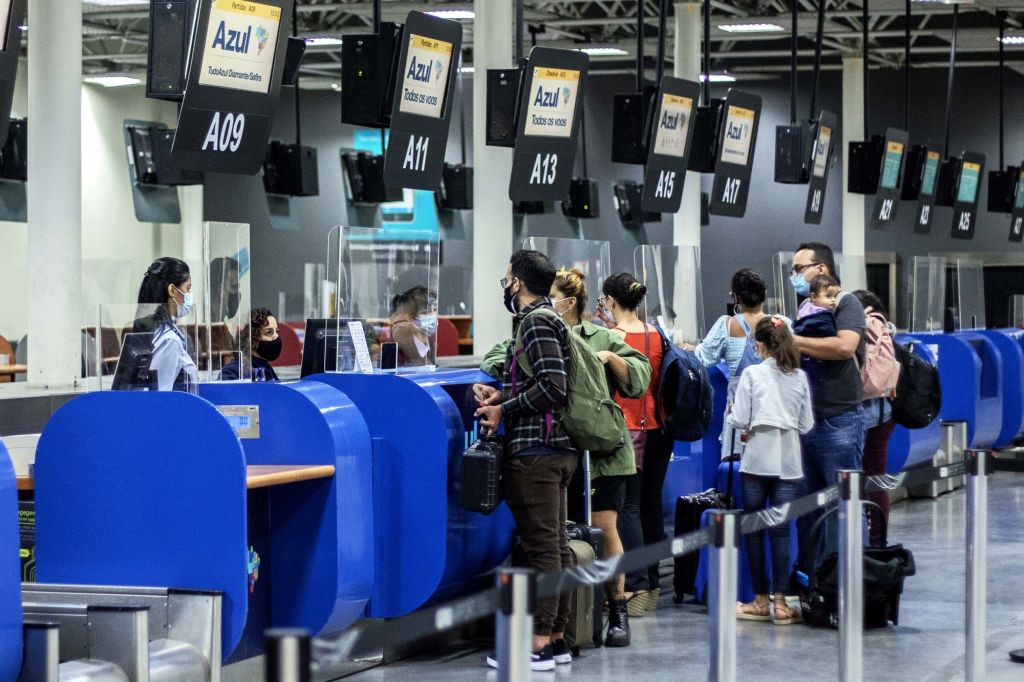 Aeroporto de Guarulhos oferece teste de varíola dos macacos