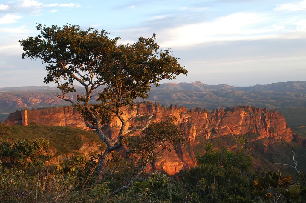 Chapada dos Guimarães e Monte Verde estão entre os destinos mais acolhedores do Brasil