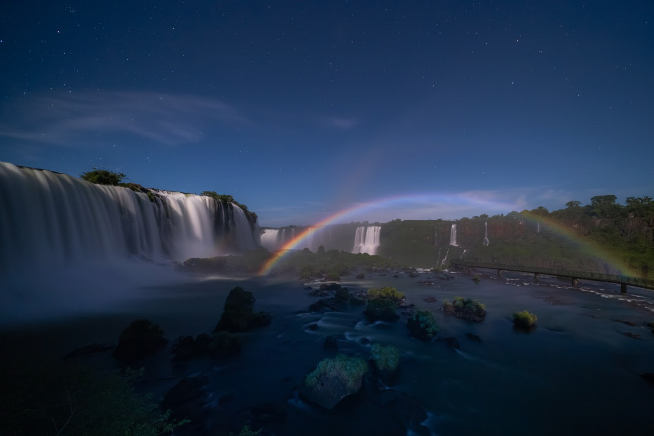 Hotel organiza passeios para ver a Lua cheia nas Cataratas do Iguaçu