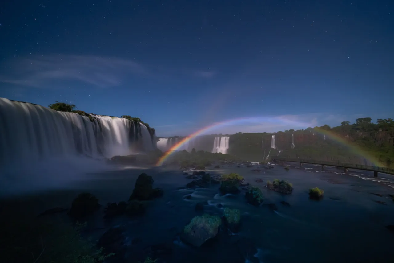 Hotel organiza passeios para ver a Lua cheia nas Cataratas do Iguaçu