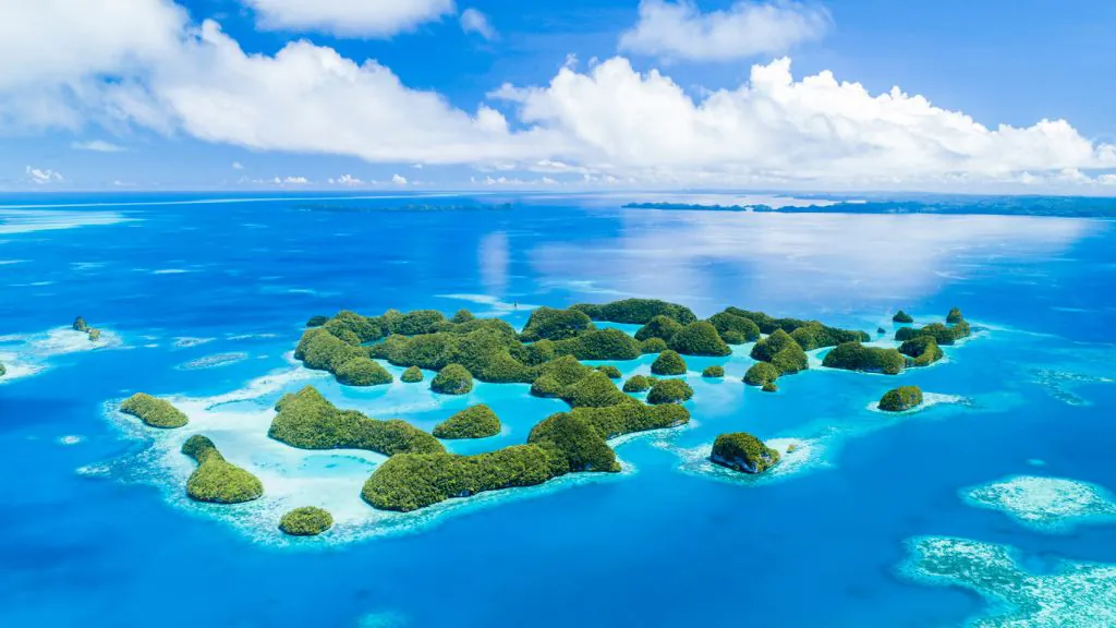 Descubra Palau: catamarã de luxo explora arquipélago remoto no Pacífico