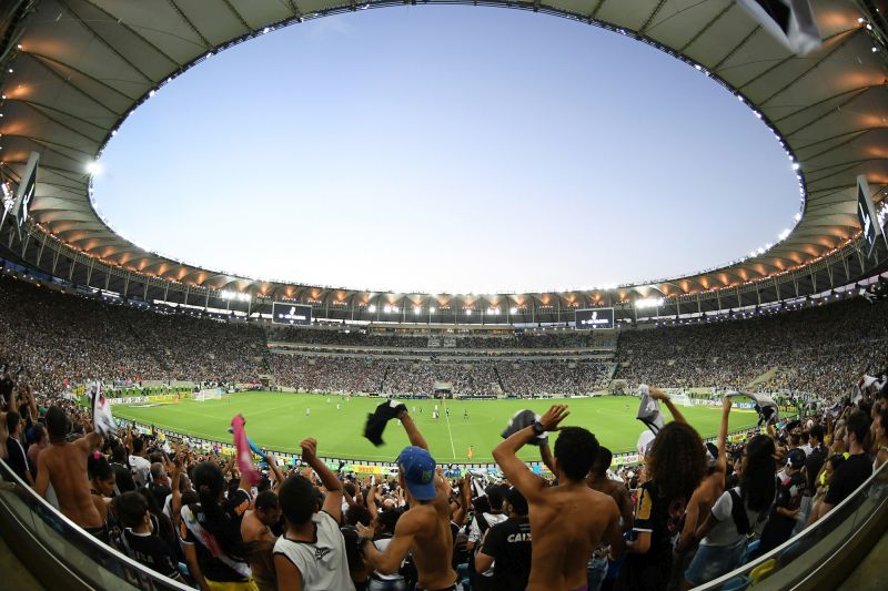 A voz da torcida: histórias e tradições dos grupos de apoio